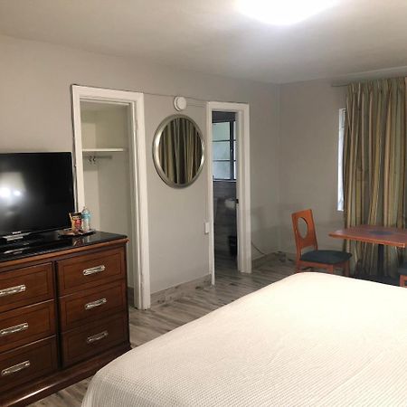 Bay Breeze Inn Bradenton Downtown Kültér fotó